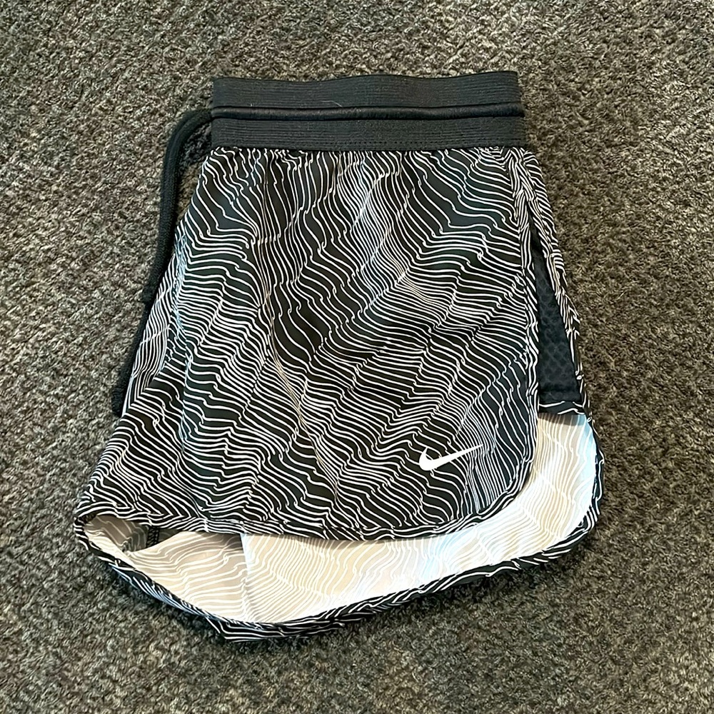Nike Dri-Fit Elastic Drawstring Running Shorts - image 8